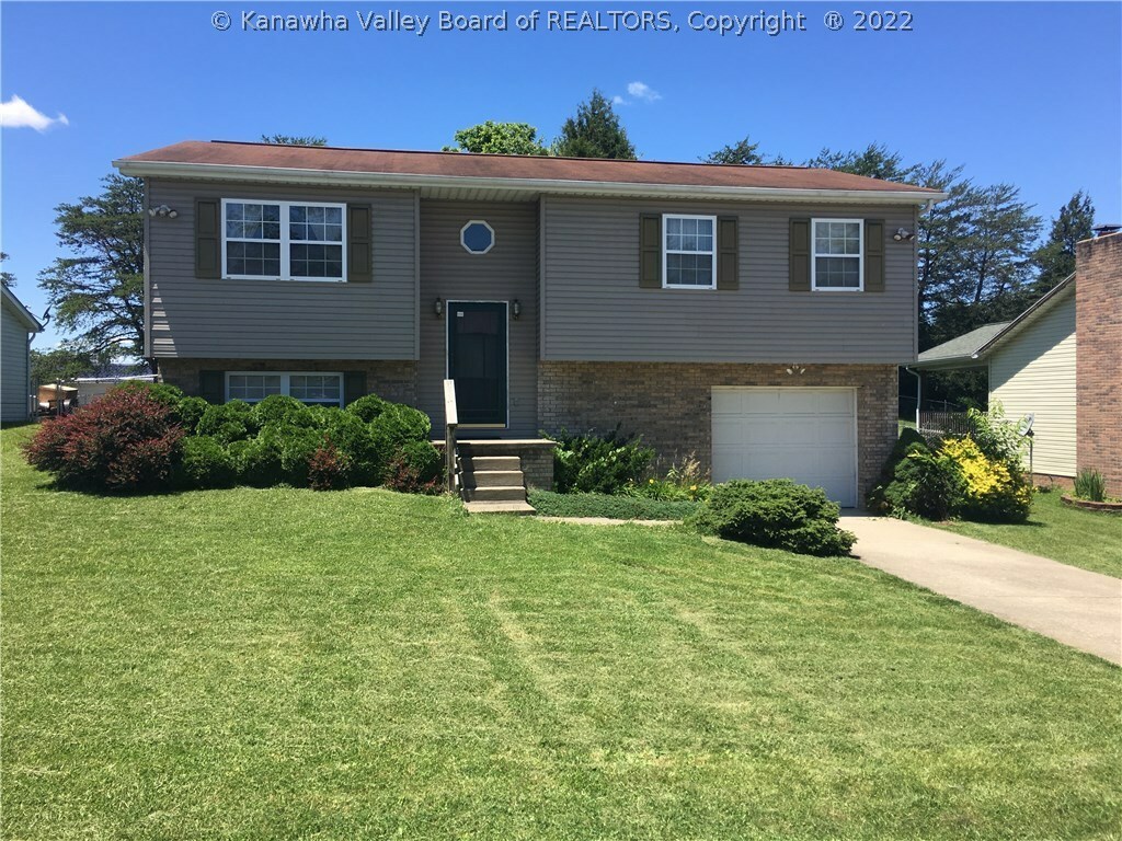 Property Photo: 418 Carriage Way WV 25526