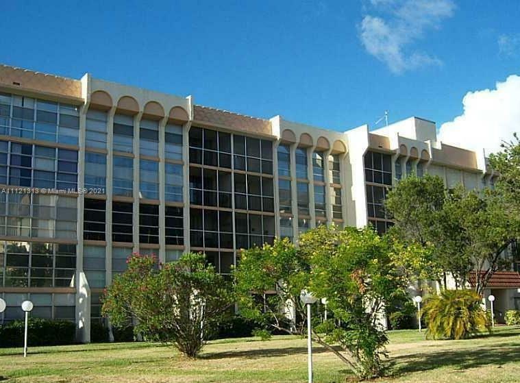 Property Photo: 501 Three Islands Blvd 401 FL 33009