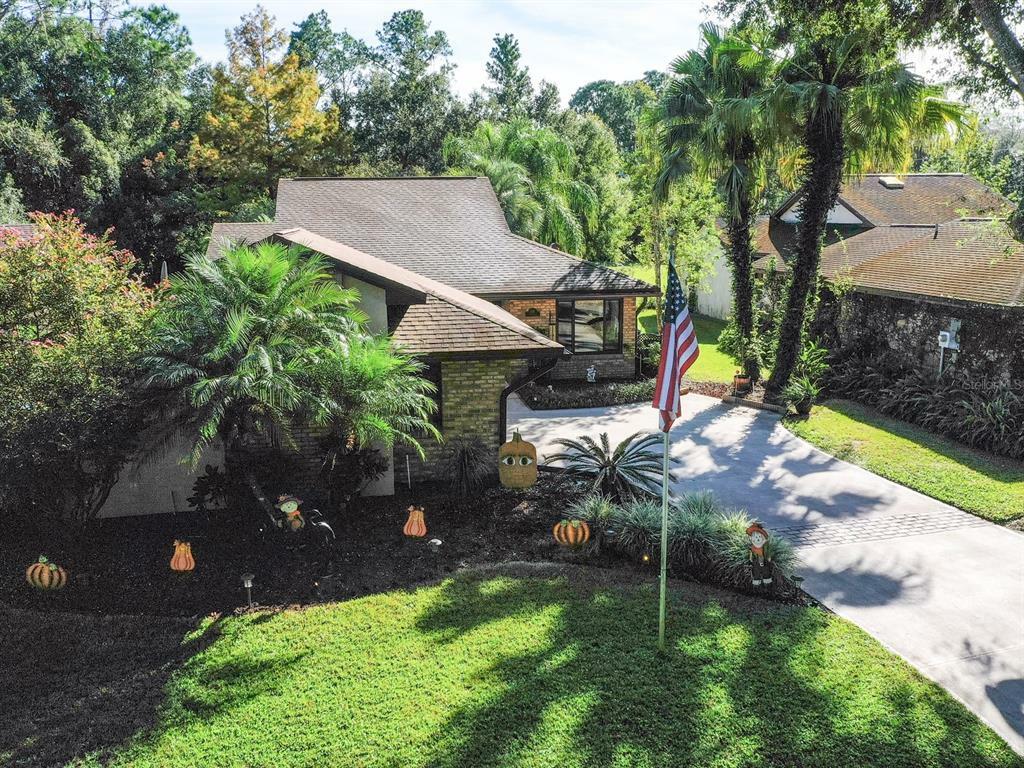 Property Photo:  102 Waterwood Drive  FL 34797 