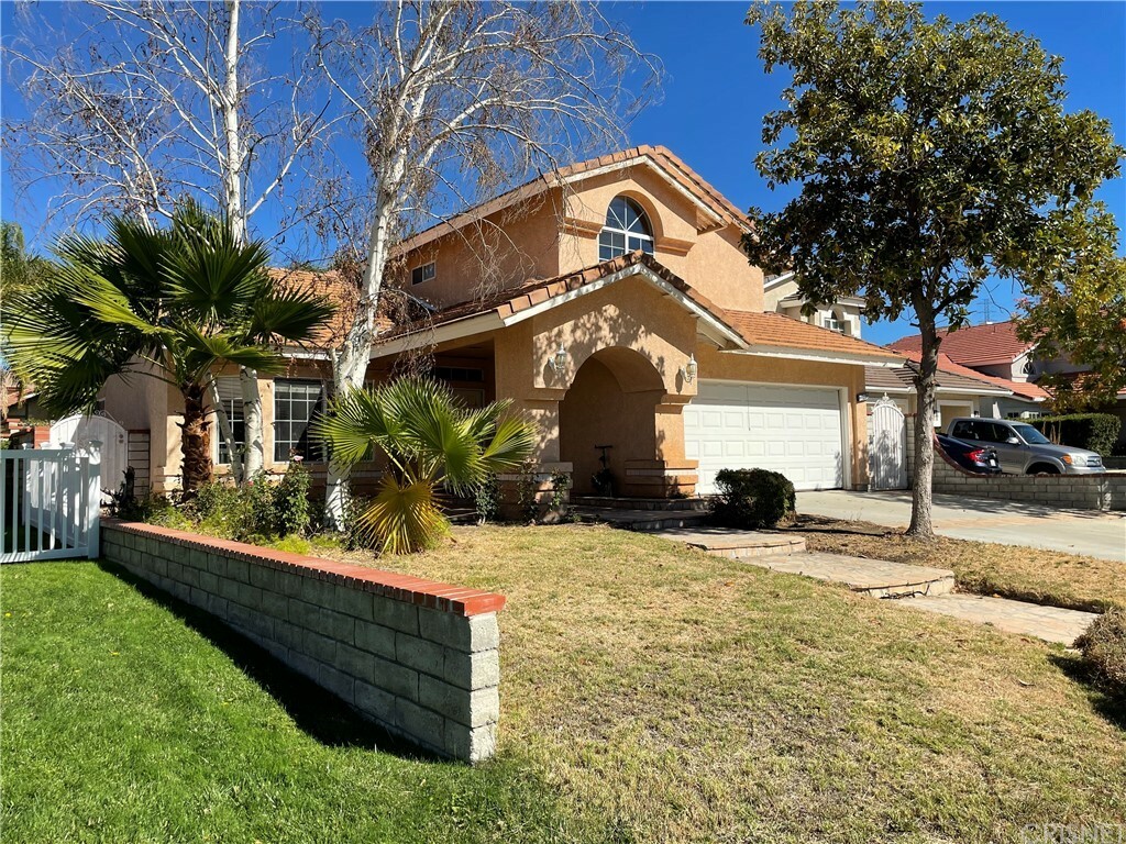 Property Photo:  22713 Peach Court  CA 91390 