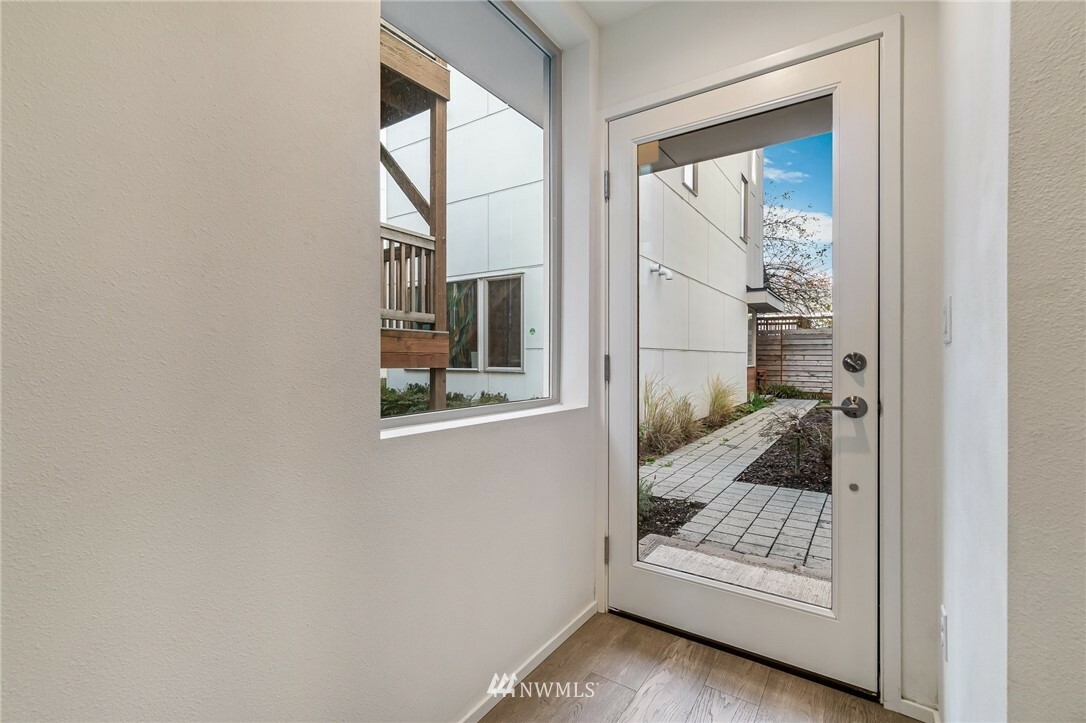 Property Photo:  6618 Carleton Avenue S C  WA 98108 