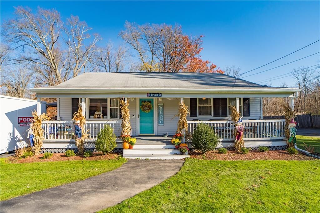 Property Photo:  1 Ursula Dr  RI 02809 