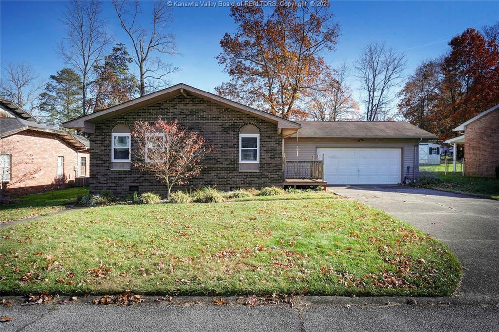 Property Photo: 5451 Sandhurst Lane WV 25313