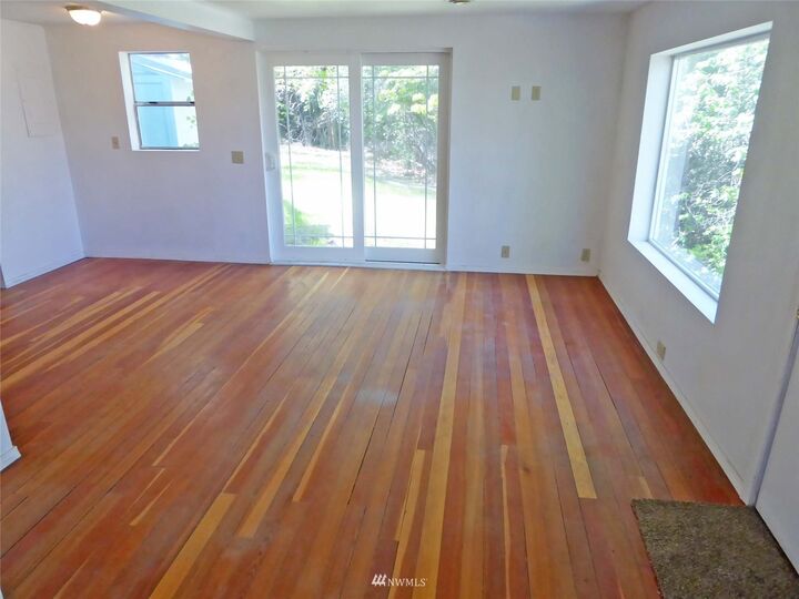 Property Photo: 133 Front Street N WA 99124