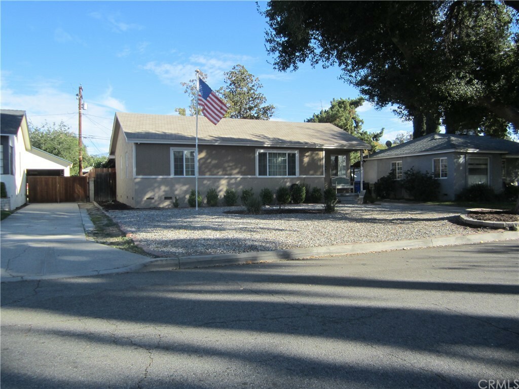 Property Photo: 3615 N Lugo Avenue CA 92404
