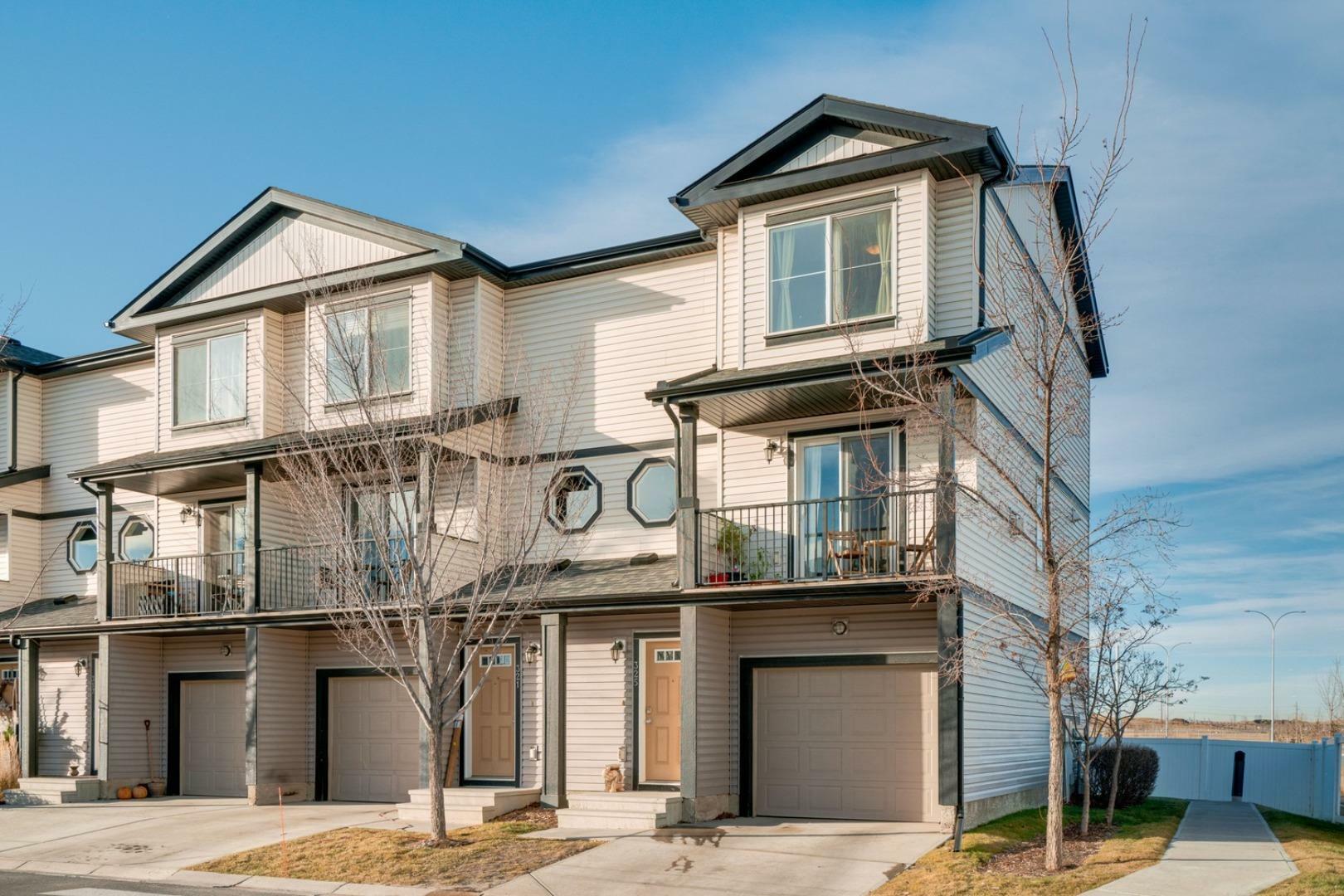Property Photo: 325 Copperpond Landing SE AB T2Z 1G6