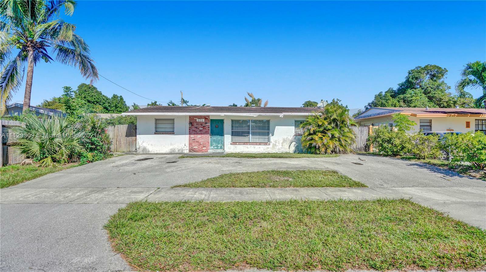 Property Photo:  171 NW 20th St  FL 33060 