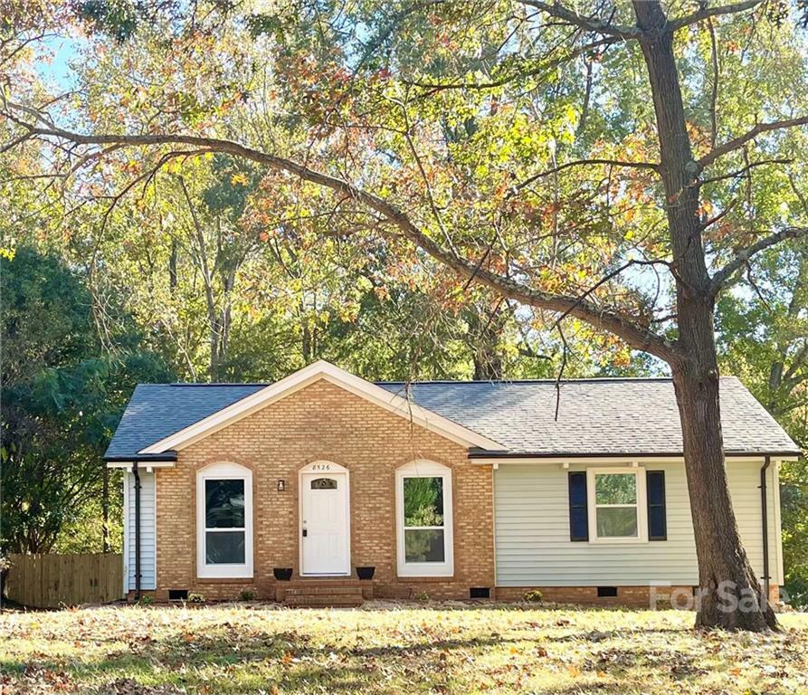 Property Photo:  8526 Deerwood Road  NC 28214 