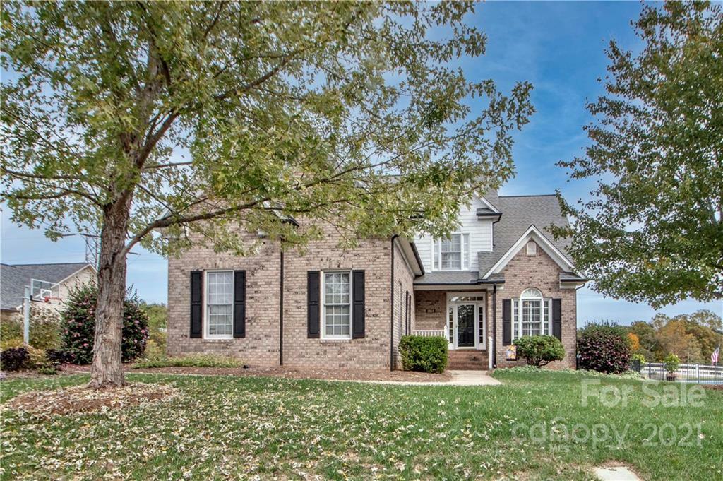 Property Photo: 1864 Logan Lane NC 28037