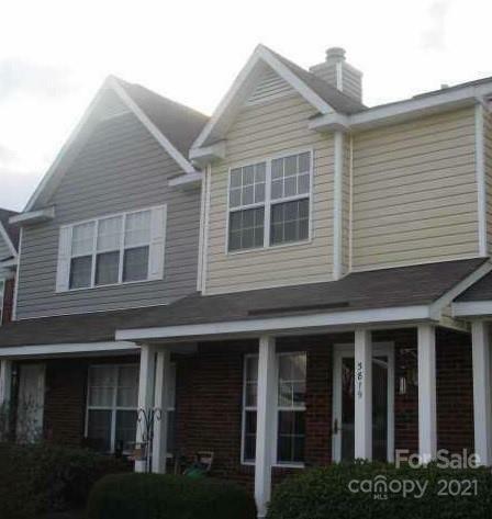 Property Photo:  5819 Cougar Lane  NC 28269 