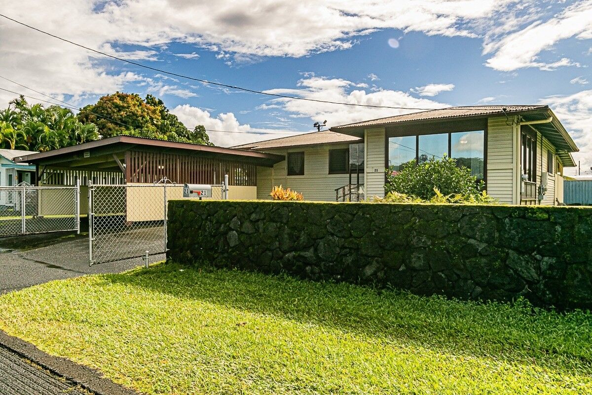 Property Photo: 21 Hale Nani St HI 96720