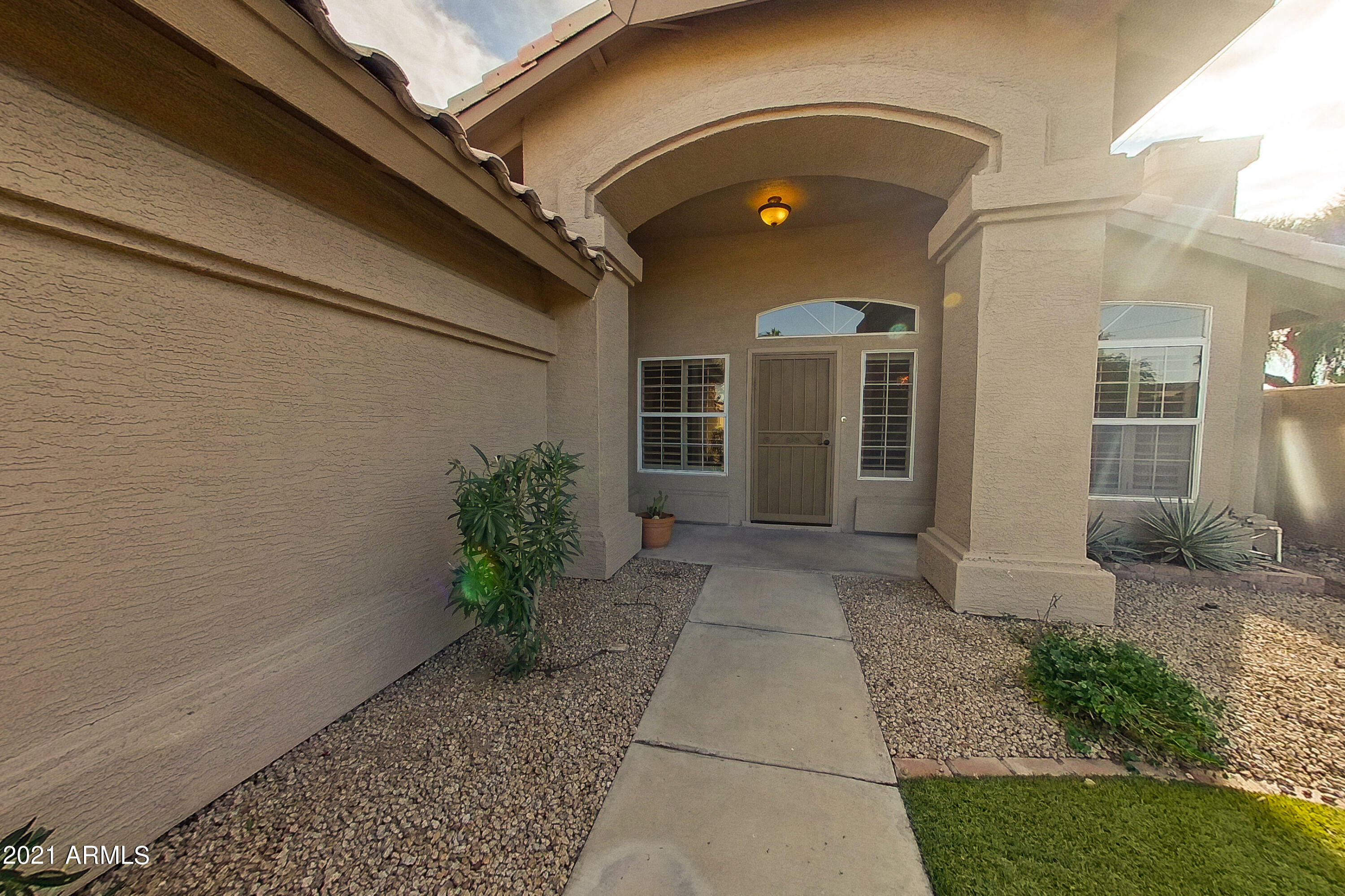 Property Photo:  4027 E Cathedral Rock Drive  AZ 85044 