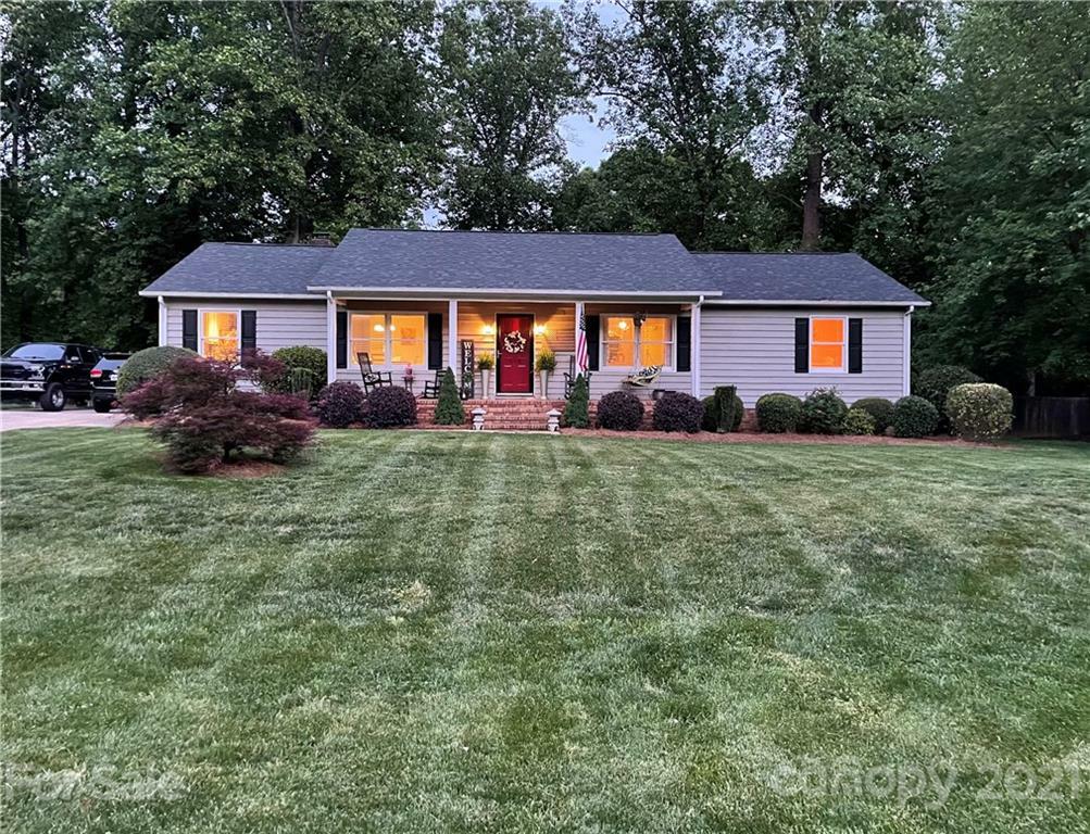 Property Photo:  519 Brook Forest Drive  NC 28012 