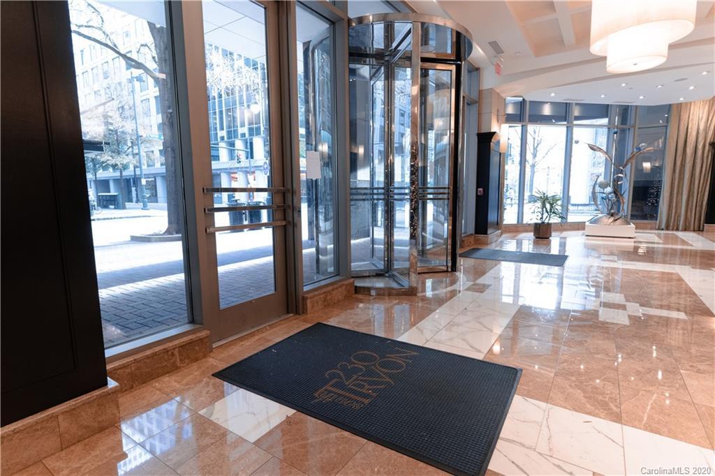 Property Photo: 230 S Tryon Street 903 NC 28202