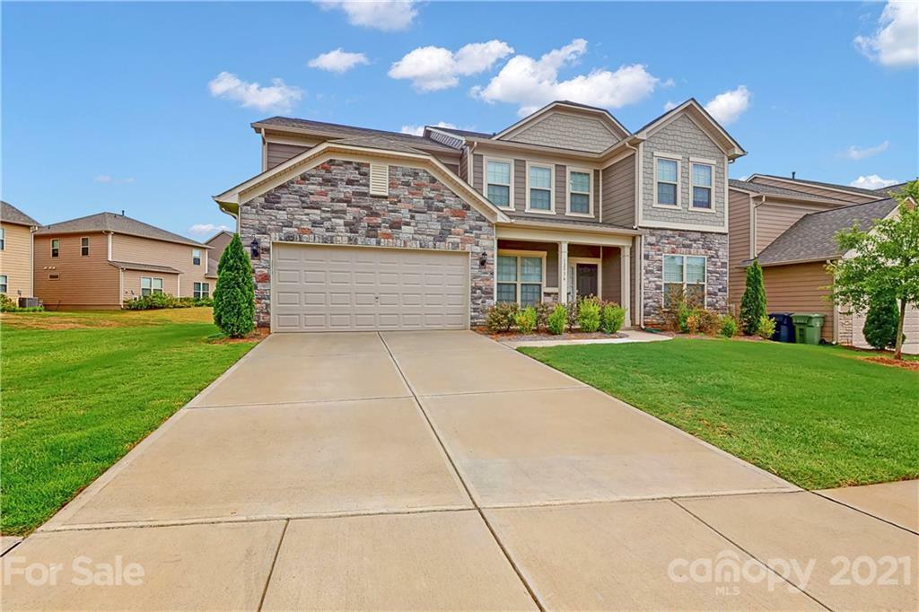 Property Photo:  12536 Current Drive  NC 28278 