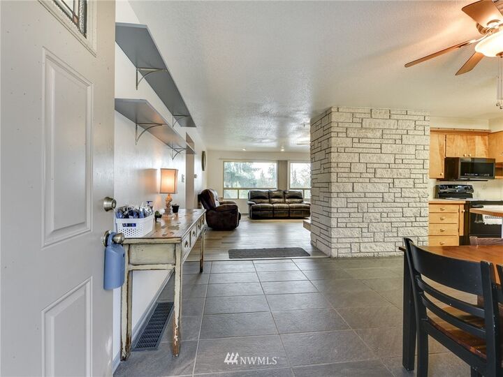 Property Photo:  3511 Columbia Heights Road  WA 98632 