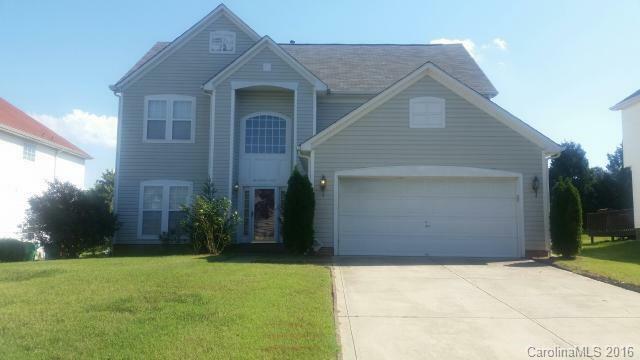 Property Photo:  2313 Comfrey Court  NC 28213 