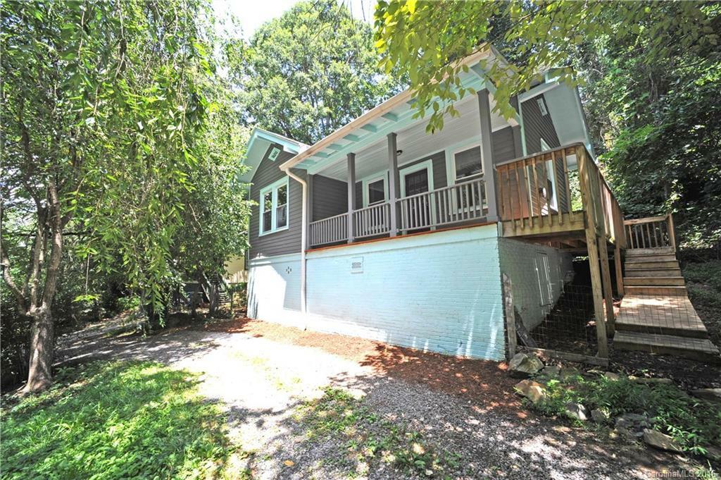 Property Photo:  20 Wood Avenue  NC 28803 