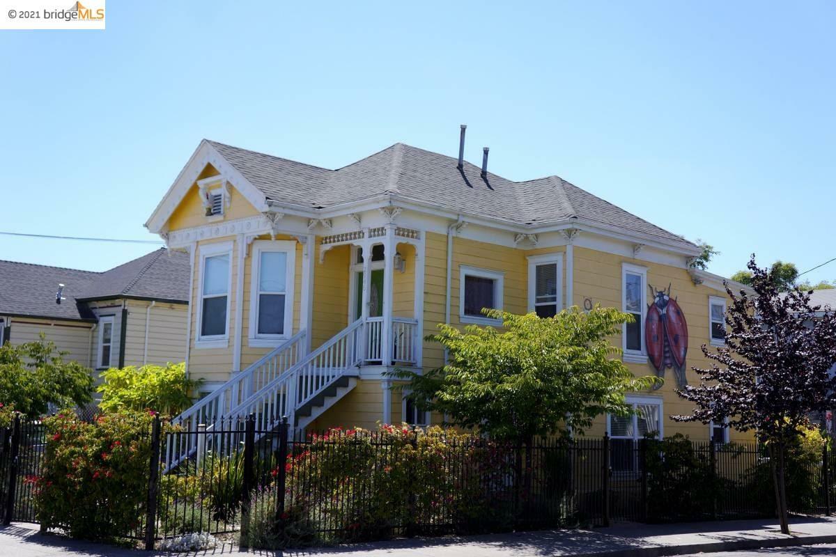 Property Photo:  2945 Myrtle St  CA 94608 