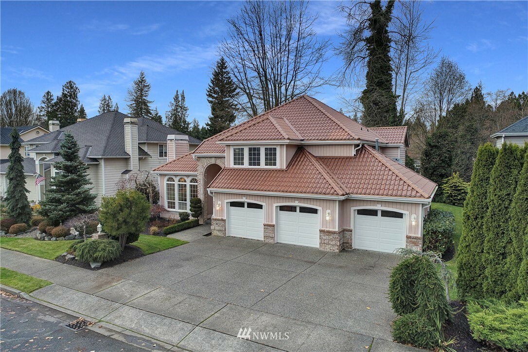 Property Photo:  7427 W Country Club Dr  WA 98223 