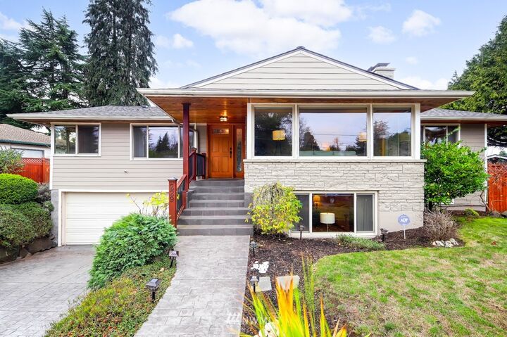 229 N 122nd Street  Seattle WA 98133 photo