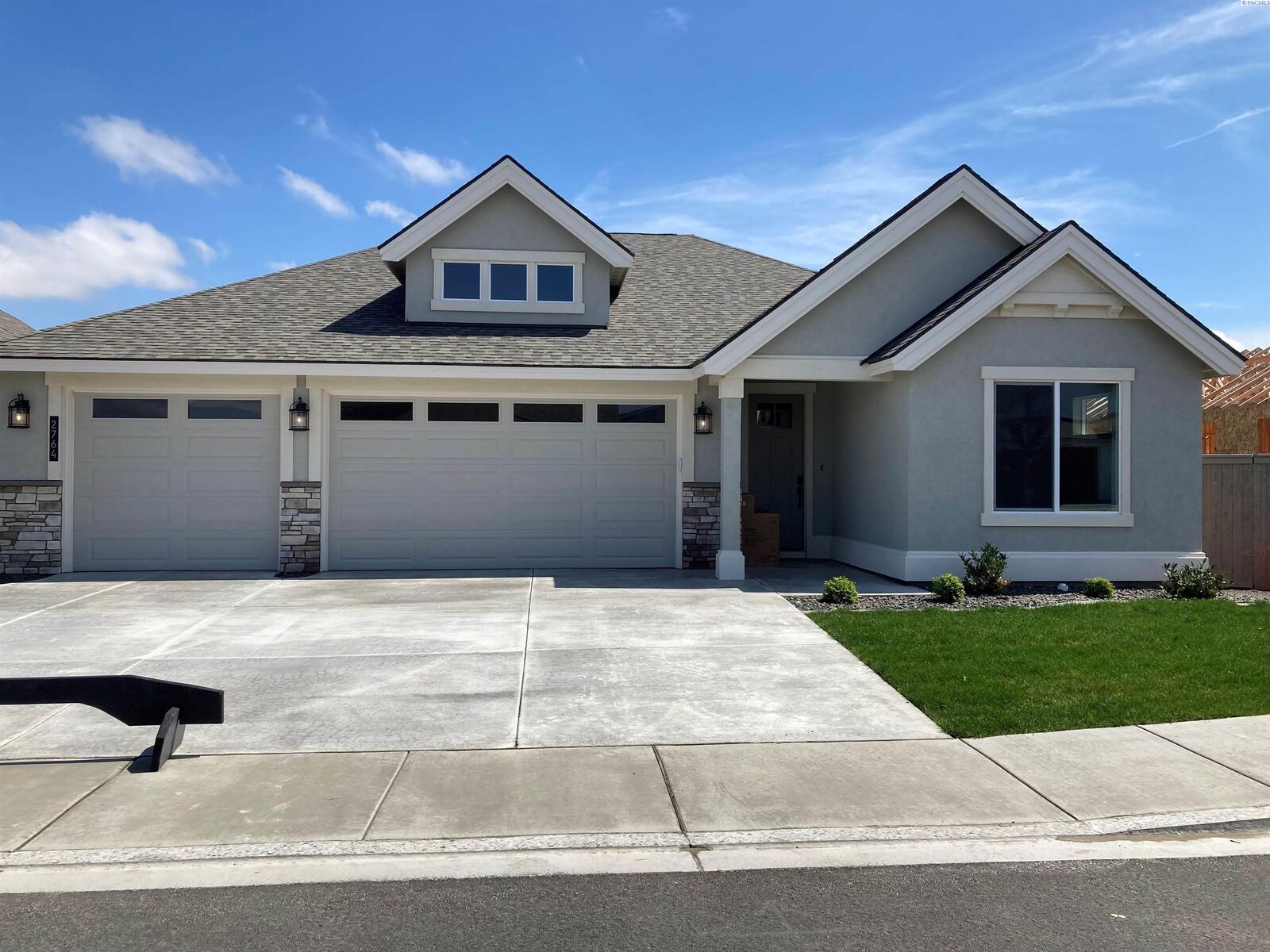 Property Photo: 2764 Ketch Rd WA 99354