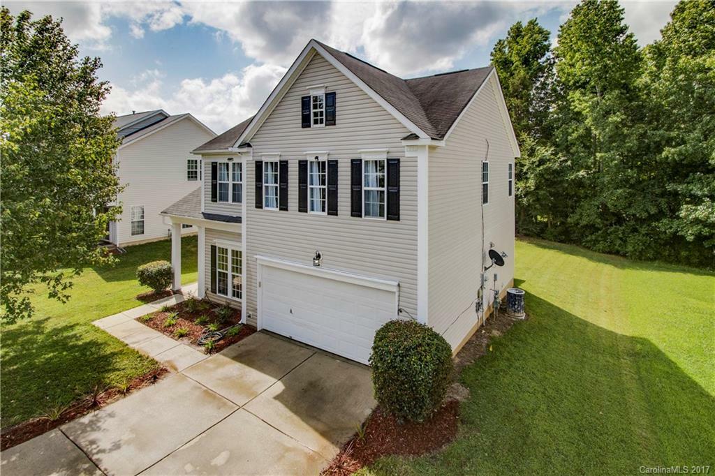 Property Photo: 9525 Green Apple Drive 261 NC 28215