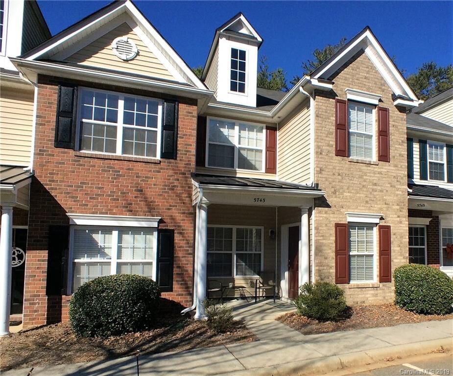 Property Photo: 5745 Bent Creek Circle NC 28227