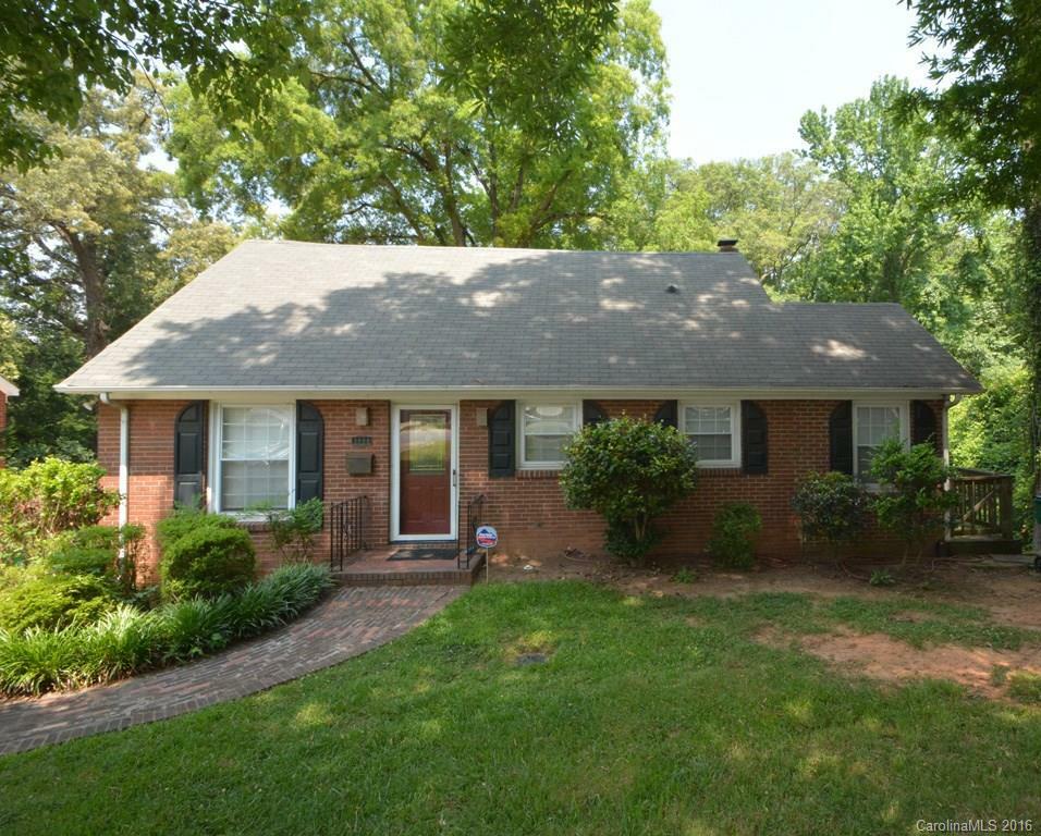 Property Photo:  3900 Selwyn Avenue  NC 28209 