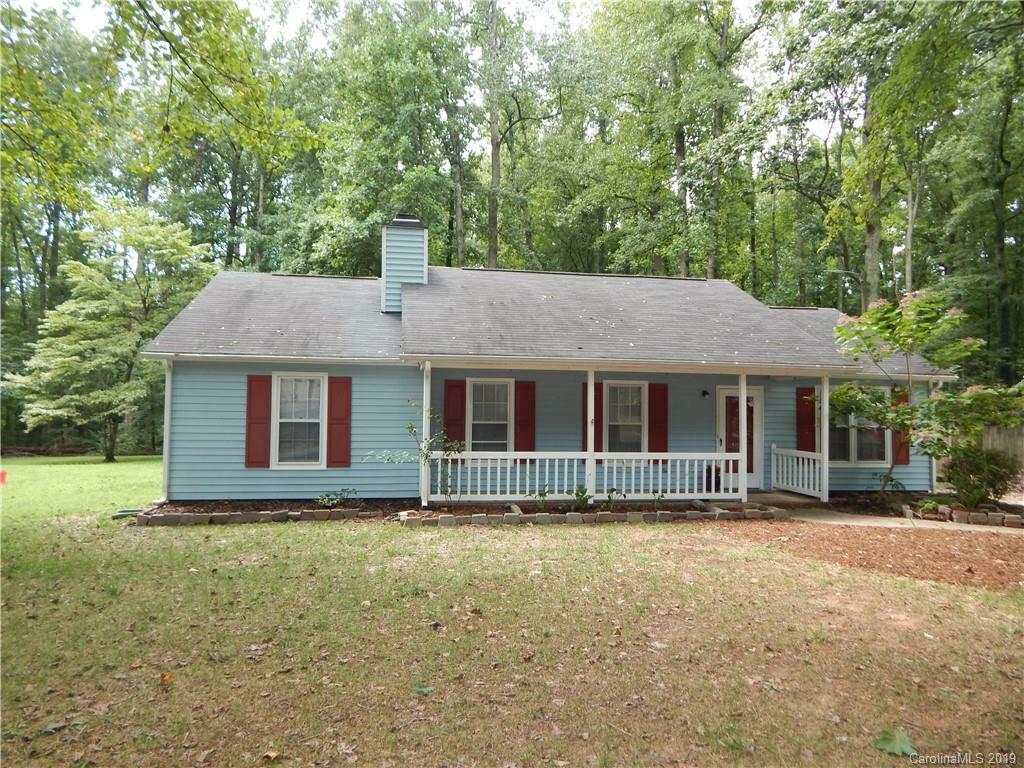 Property Photo:  6215 Rockshire Drive  NC 28227 