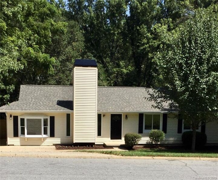 13 Fieldstone Court  Arden NC 28704 photo