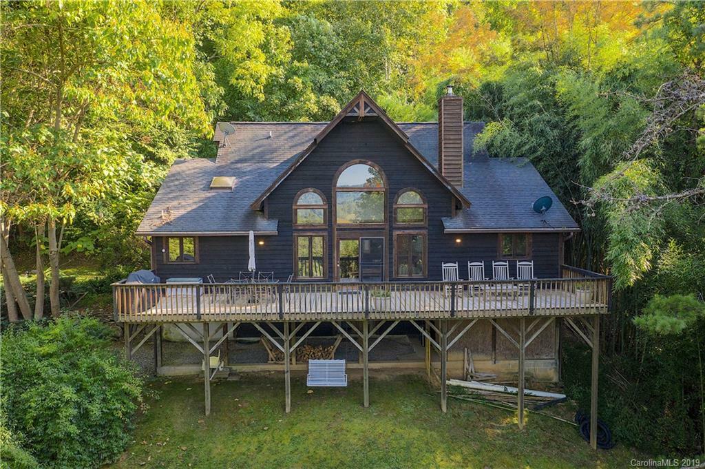 Property Photo:  20 Highwoods Drive  NC 28748 