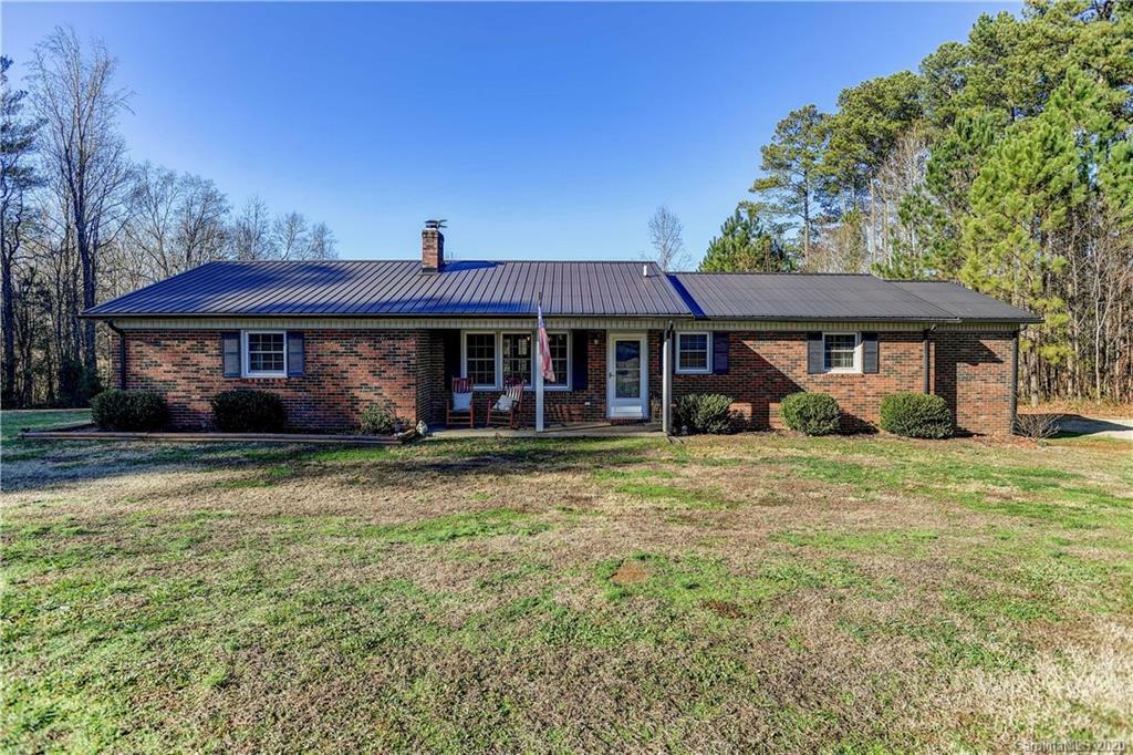 Property Photo:  165 Crestview Acres Road  NC 28677 