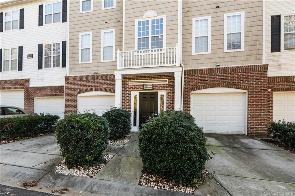 Property Photo:  6944 Park Place Drive  NC 28262 