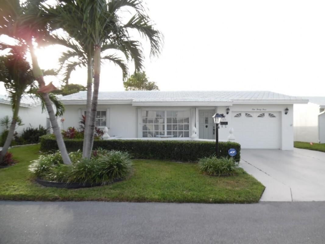 Property Photo: 123 SW 14th Street FL 33426