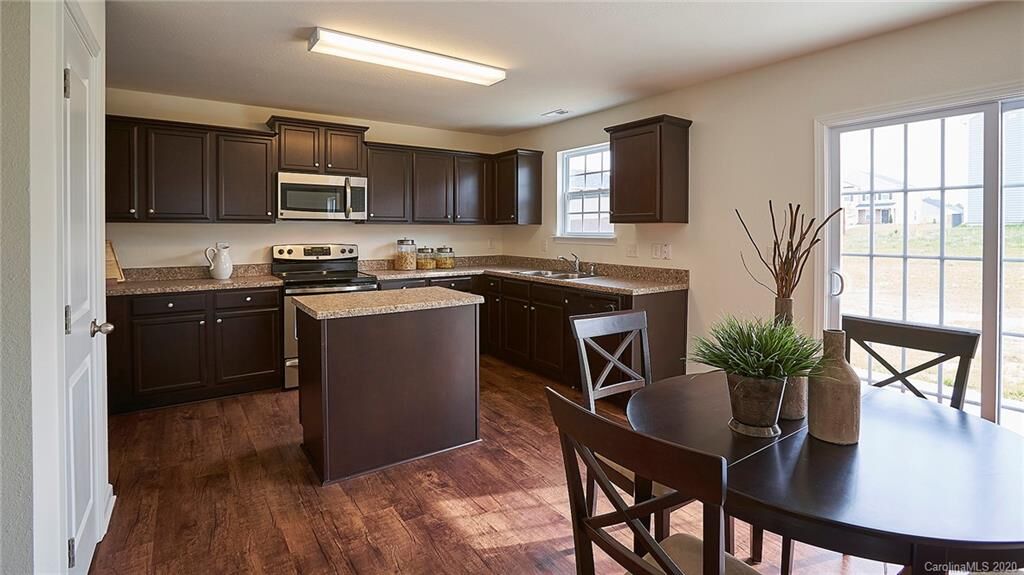 Property Photo:  7421 Finnigan Road  NC 28215 