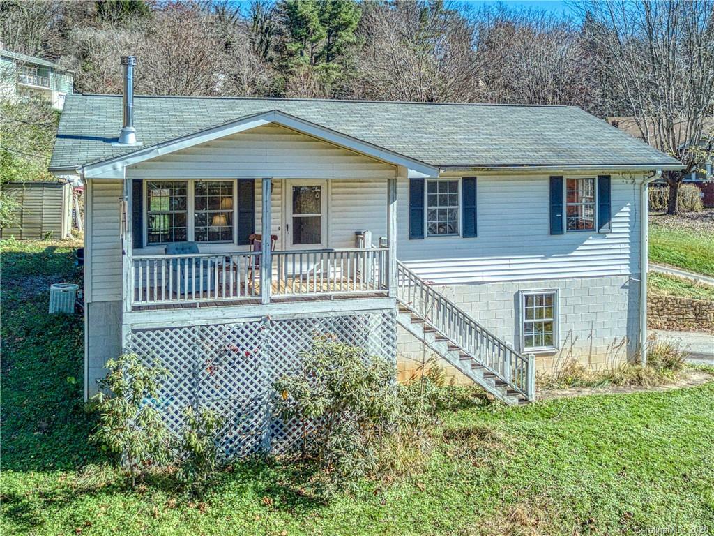 252 Georgia Avenue  Waynesville NC 28786 photo