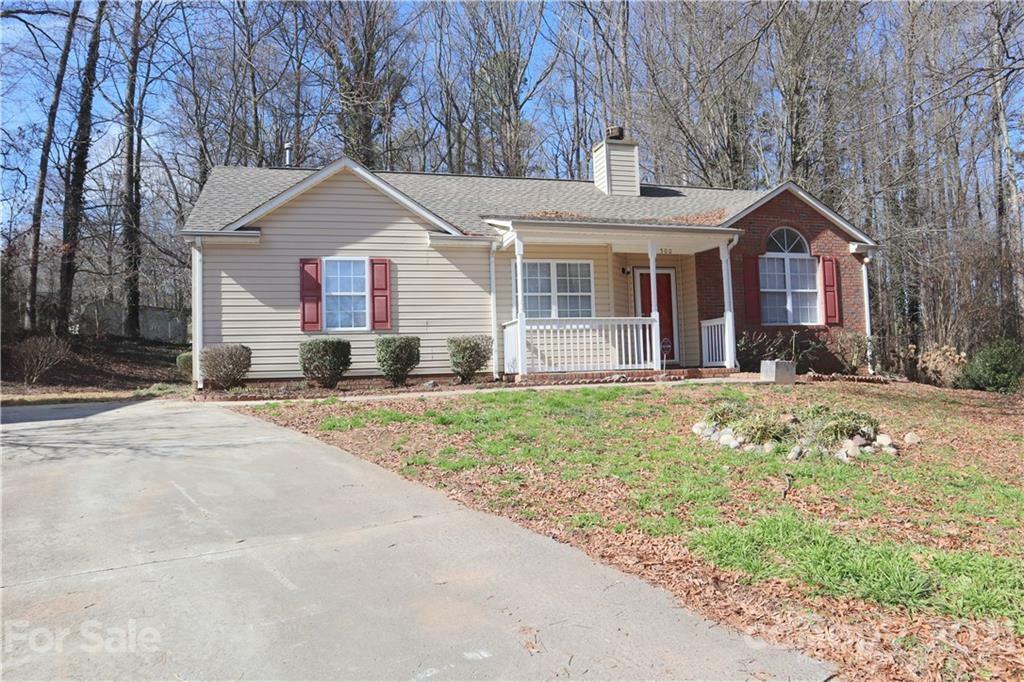 Property Photo:  500 Cricketwood Lane  NC 28215 