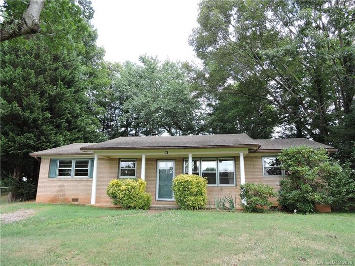 28 Pinedale Road  Candler NC 28715 photo