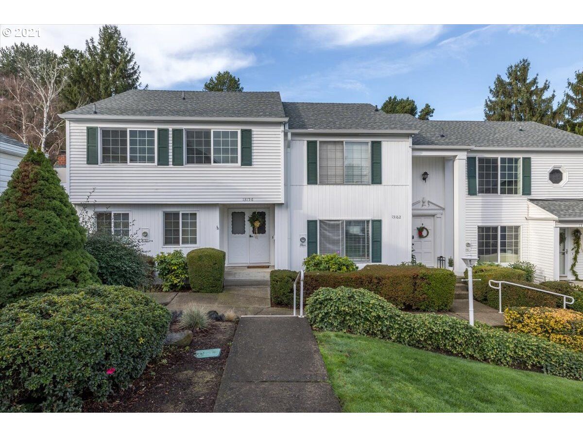 Property Photo:  13156 SW 17th St  OR 97008 