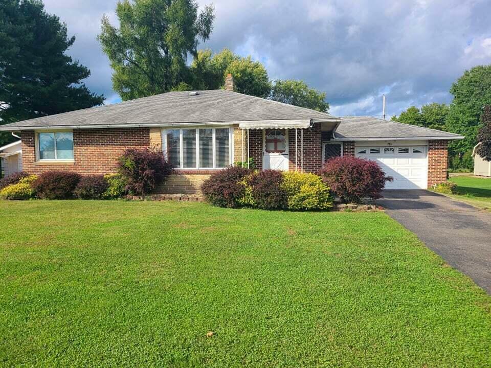 Property Photo: 284 W 3rd Street OH 43822