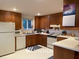 Property Photo: 507 State Street WA 98257