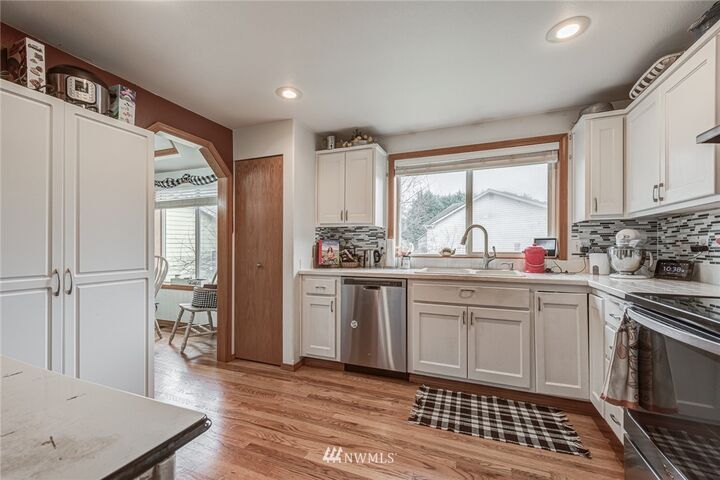 Property Photo:  18513 Balmoral Drive  WA 98223 