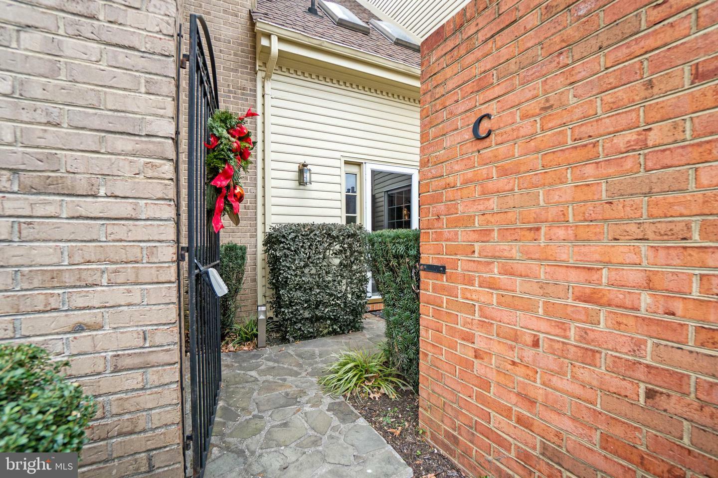 Property Photo:  1011 Charles Street C  VA 22401 