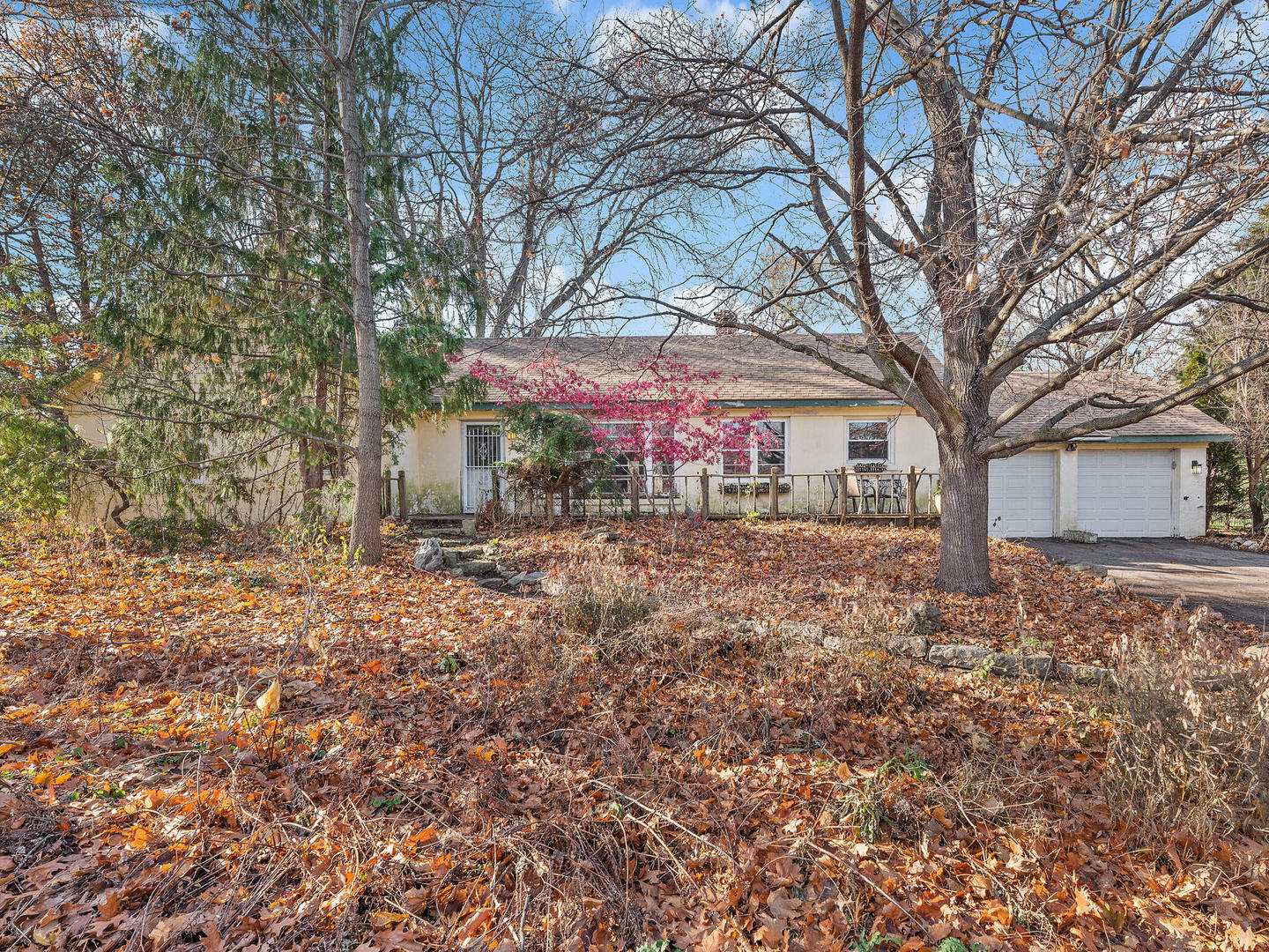Property Photo: 3N228 Lakewood Drive IL 60185