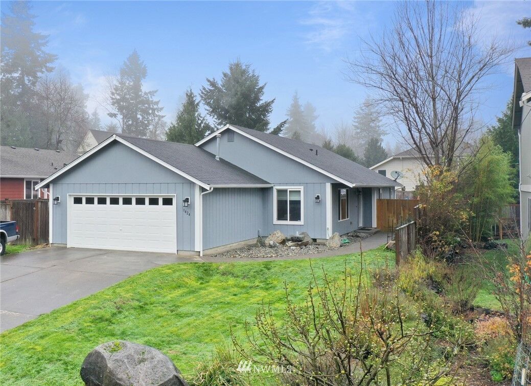 Property Photo:  1424 11th Avenue SW  WA 98502 