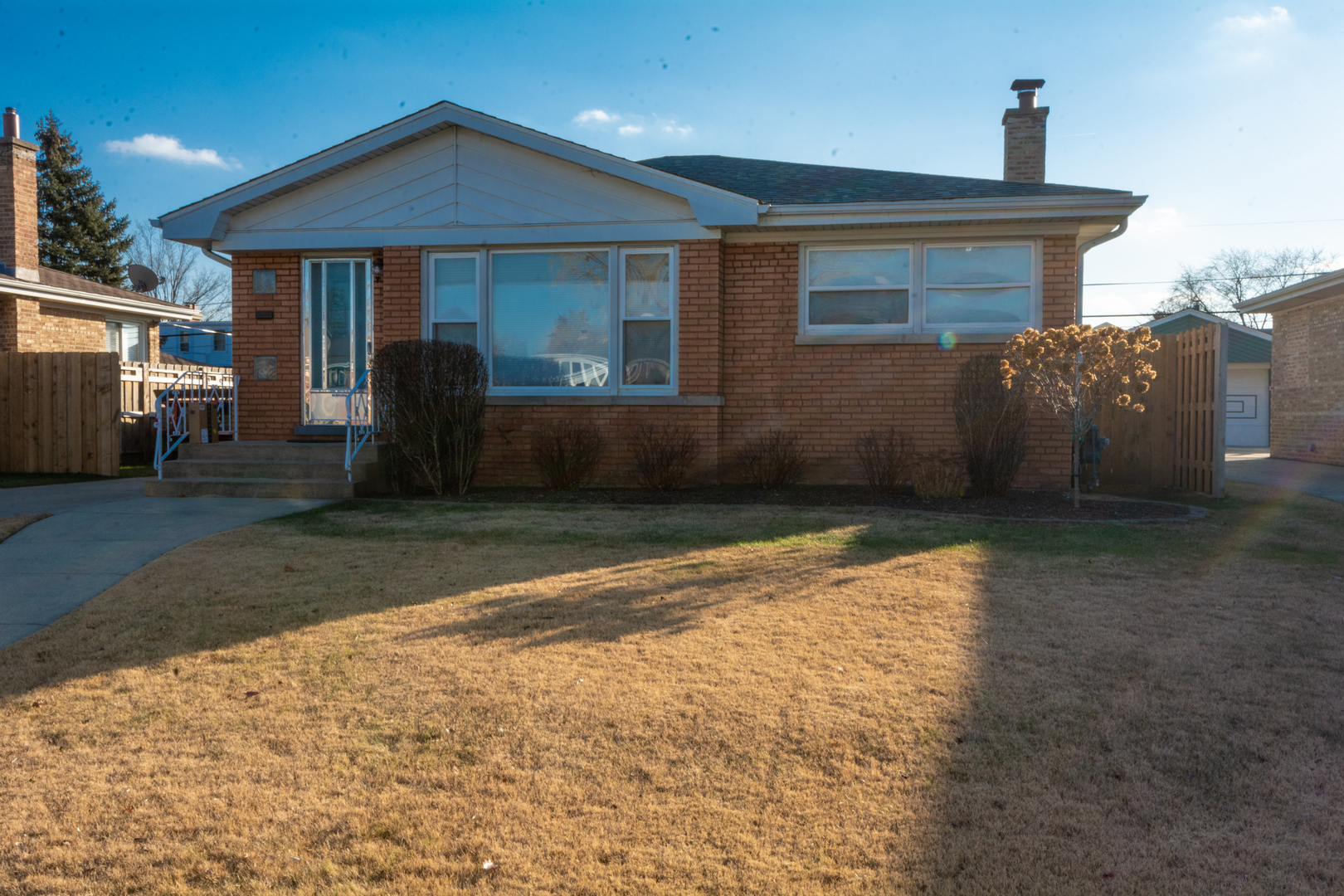 6827 W Seward Street  Niles IL 60714 photo