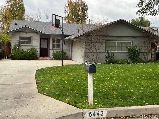 Property Photo:  5442 Sale Avenue  CA 91367 