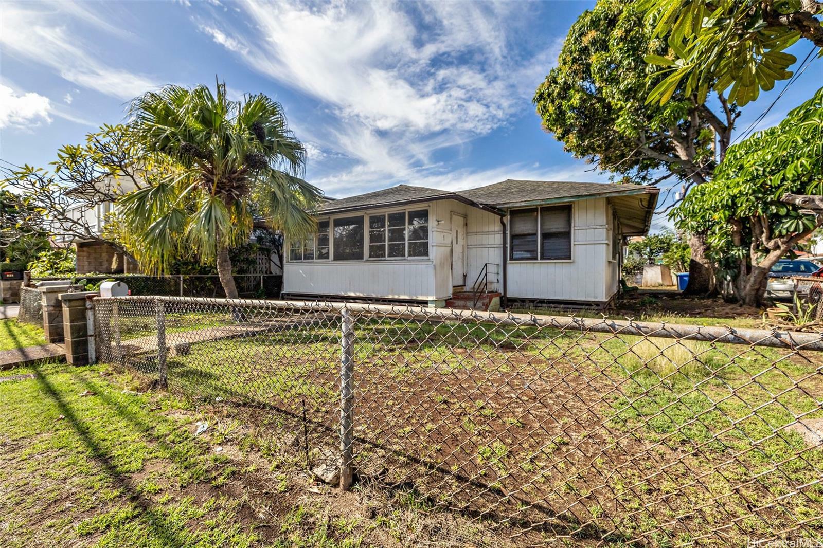 Property Photo: 1128 Gulick Avenue HI 96819
