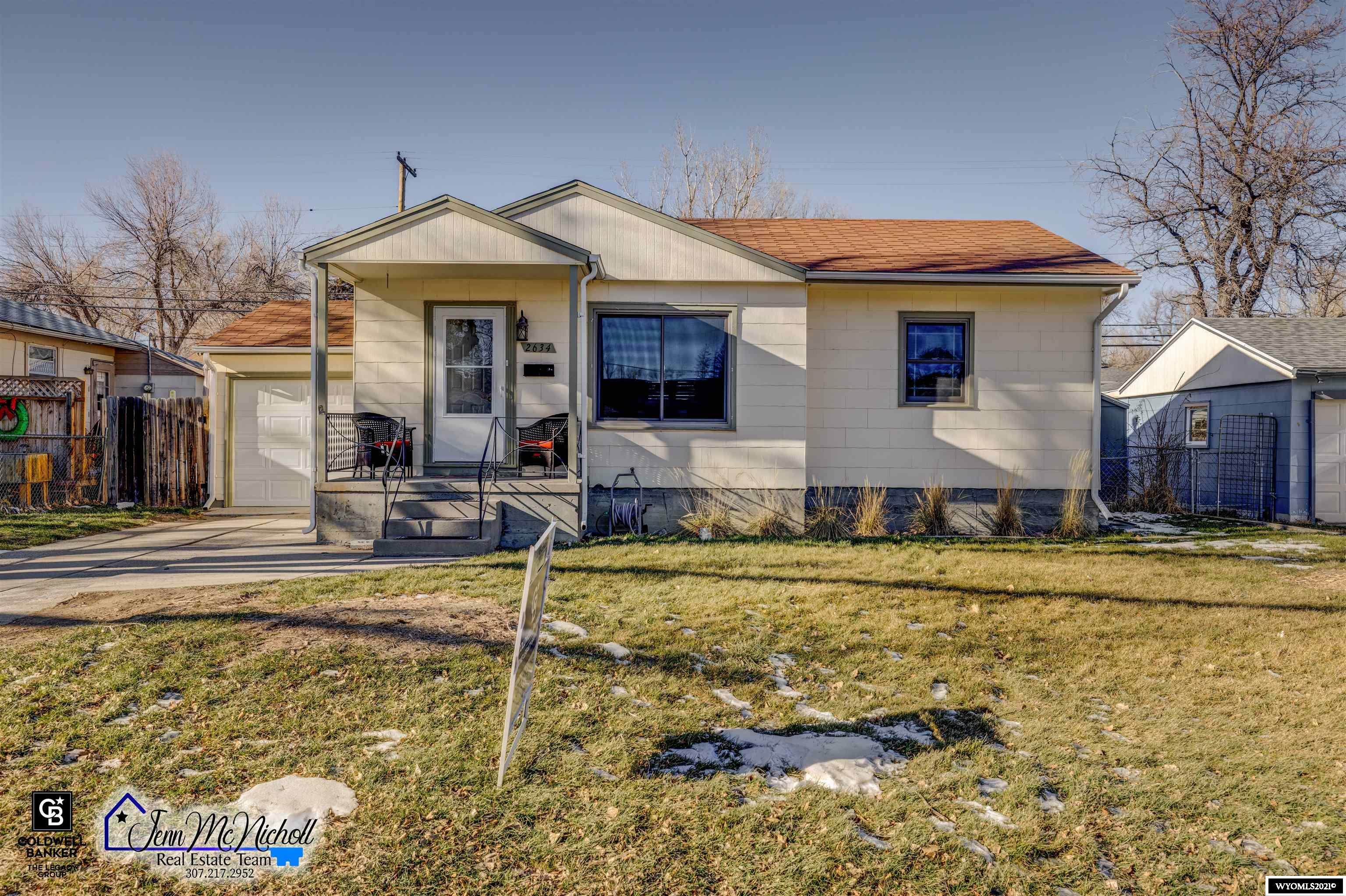 Property Photo:  2634 Hanway Avenue  WY 82604 